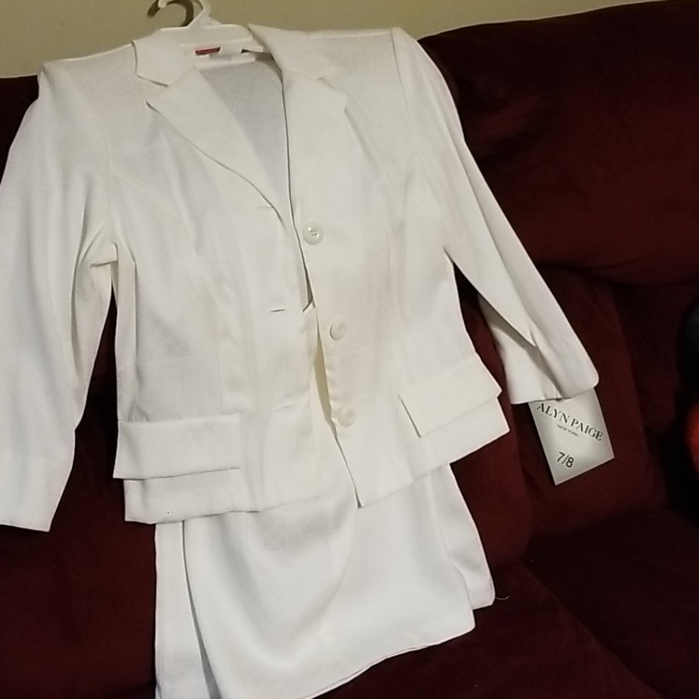 Jacket and skirt suit